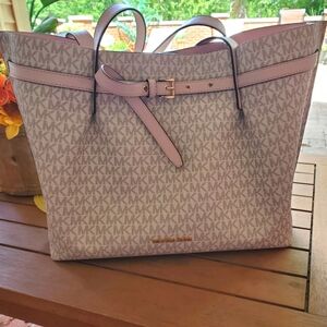 Michael Kors Large Emilia Logo Tote